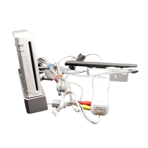 Nintendo Wii Sports White Console (UAE) Game Cube Compatible.‎ RVL-001  (BB002) - Picture 1 of 9